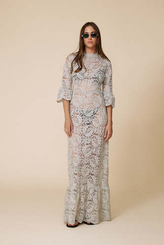 Light Green Maxi Lace Dress With Three-Guarter Flared Sleeves - PNK Casual