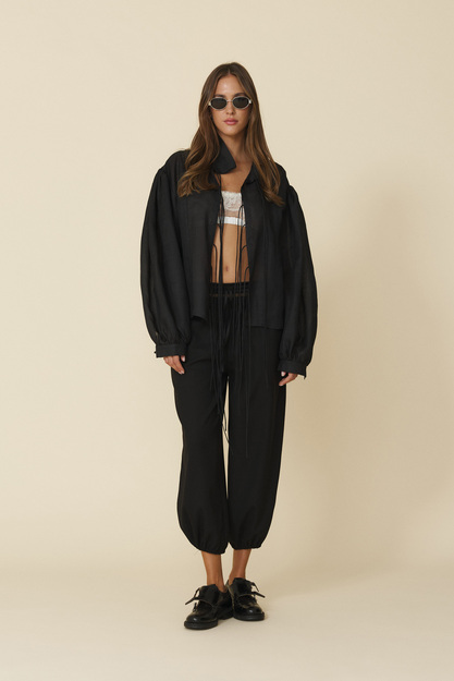 Loose-Fit Black Blouse With Voluminous Balloon Sleeves With Wide Cuffs - FW25